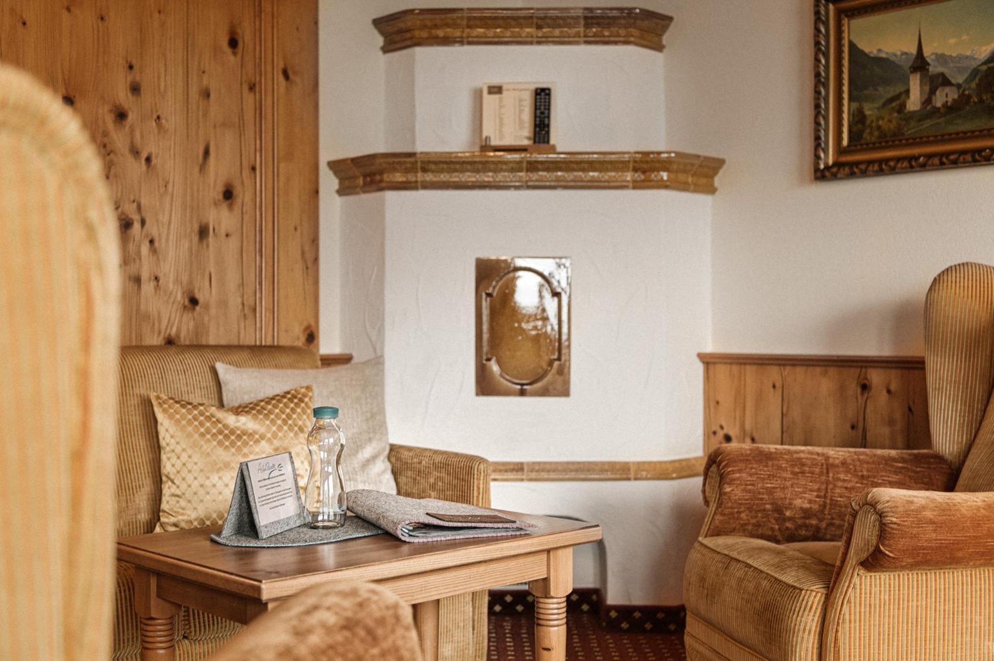 Aster Boutique Hotel & Chalets Fuegenberg Quarto foto